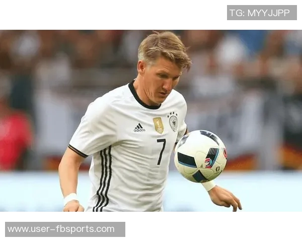 凯恩与宽萨室内训练状态不明出战威尔士之战存疑